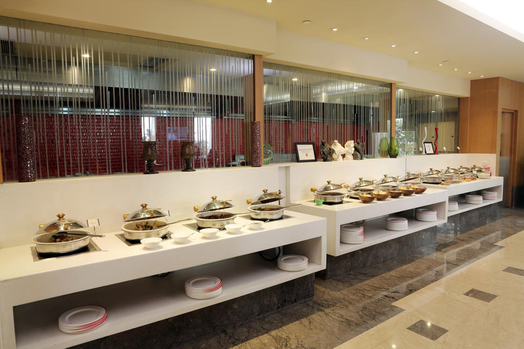Radisson Blu Suites Gurgaon Buitenkant foto